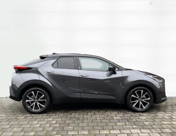 Toyota C-HR 7