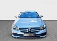 Mercedes-Benz Třídy E 8