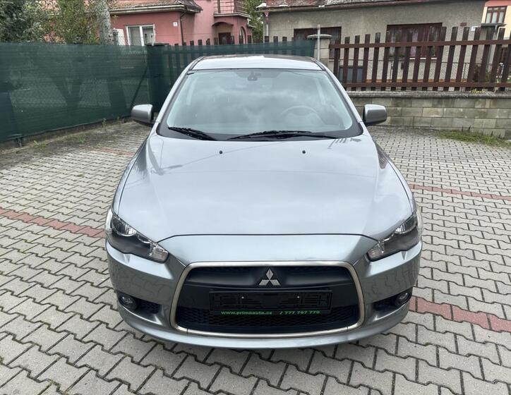 Mitsubishi Lancer 10