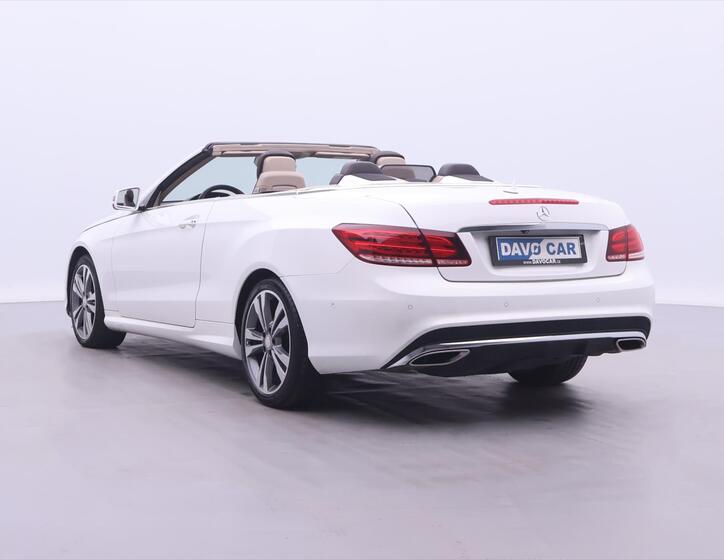 Mercedes-Benz Třídy E 8