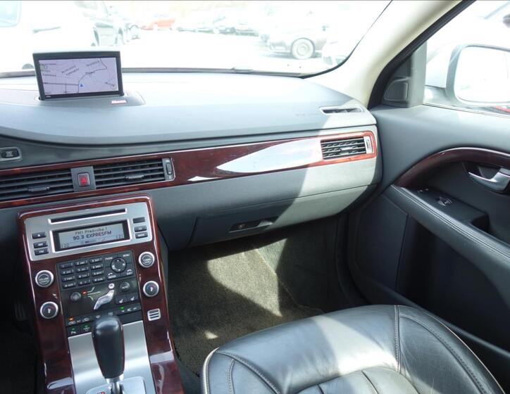 Volvo S80 23