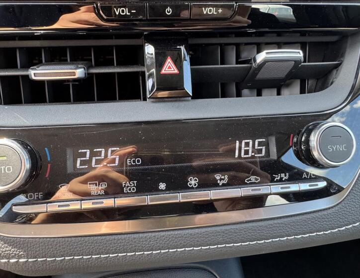 Toyota Corolla 8