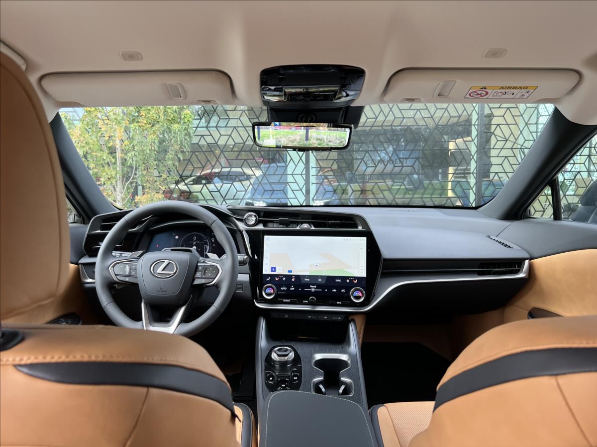 Lexus RZ 450e