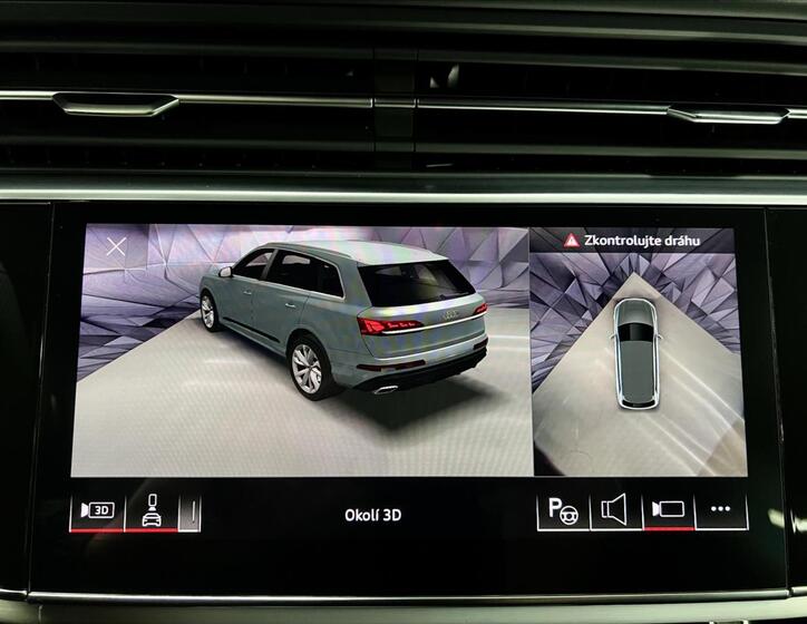 Audi Q7 15