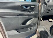Mercedes-Benz Vito 22