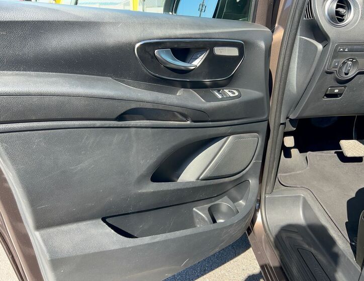 Mercedes-Benz Vito 22