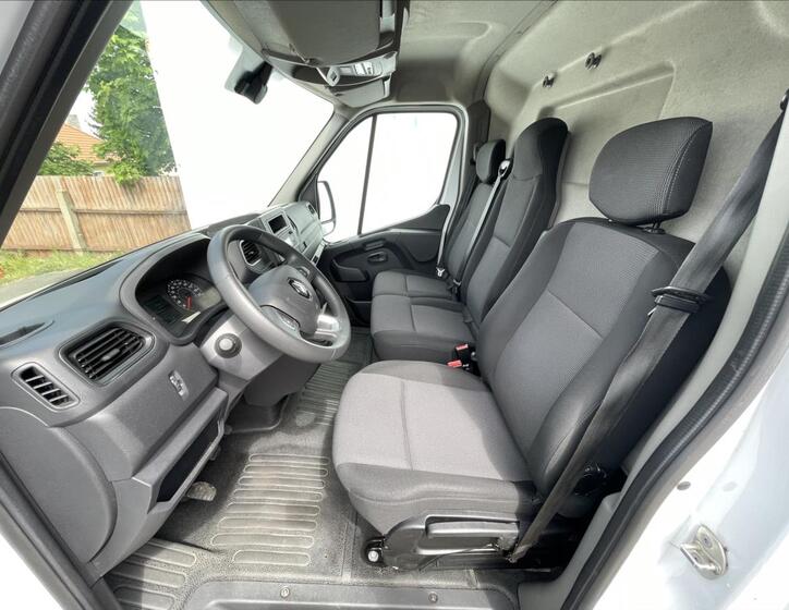 Renault Master 4