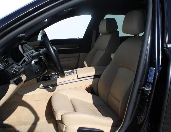 BMW Řada 7 10