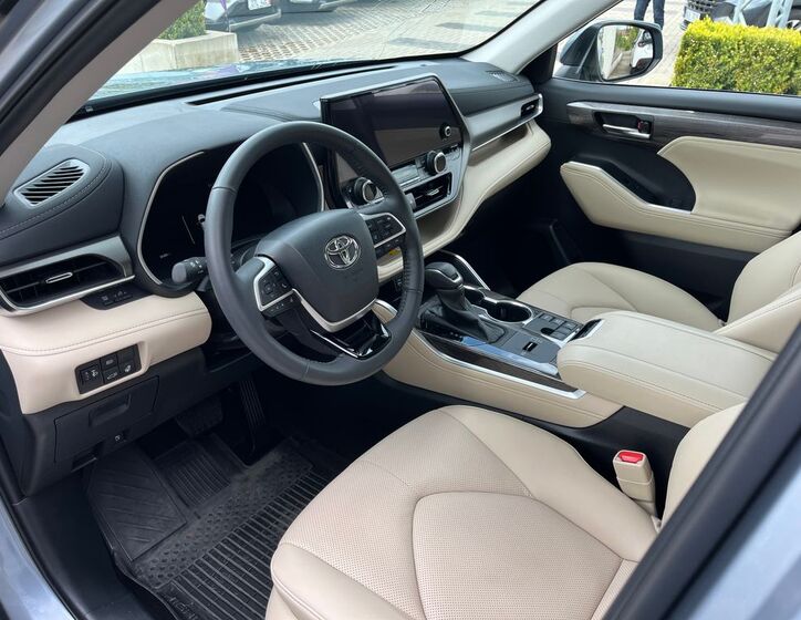 Toyota Highlander 14
