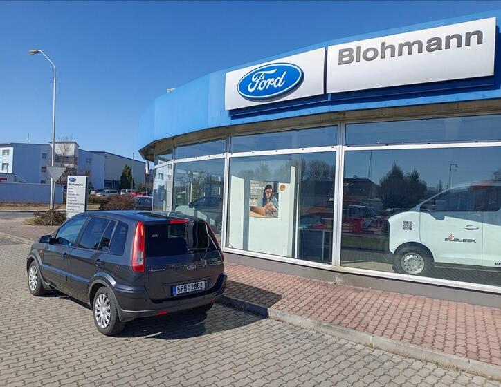 Ford Fusion 2