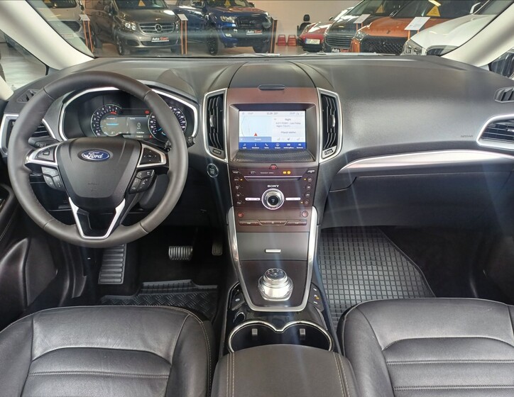 Ford Galaxy 14