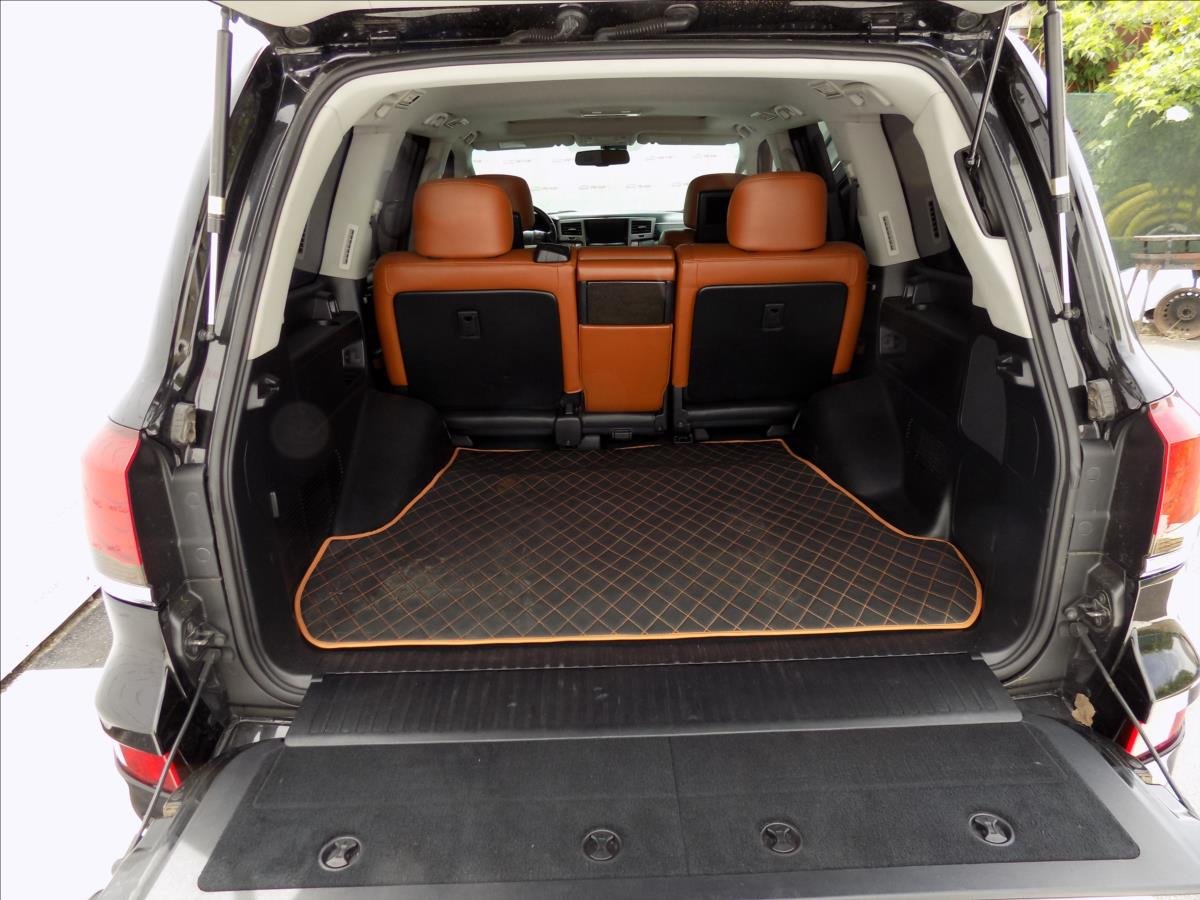 Lexus LX 570