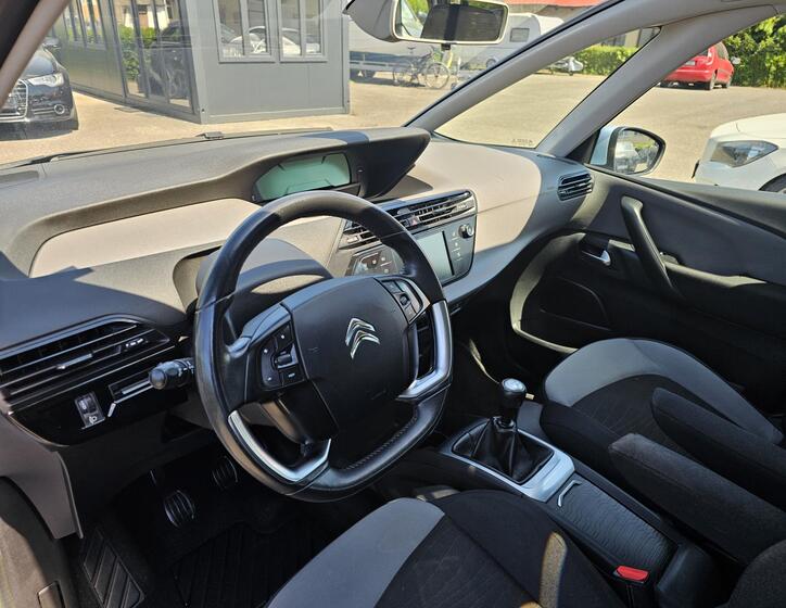 Citroën Grand C4 Picasso 11