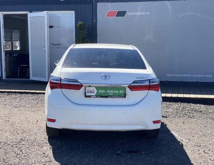 Toyota Corolla 6