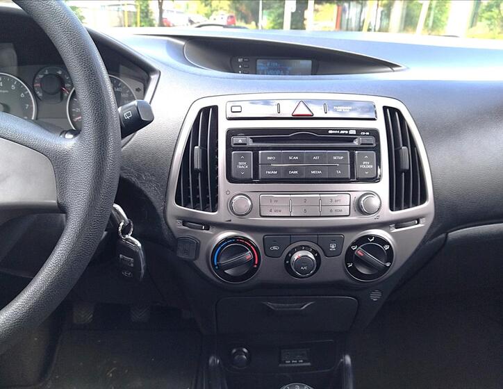 Hyundai i20 12