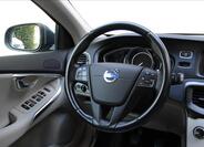 Volvo V40 22