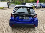 Toyota Yaris 5