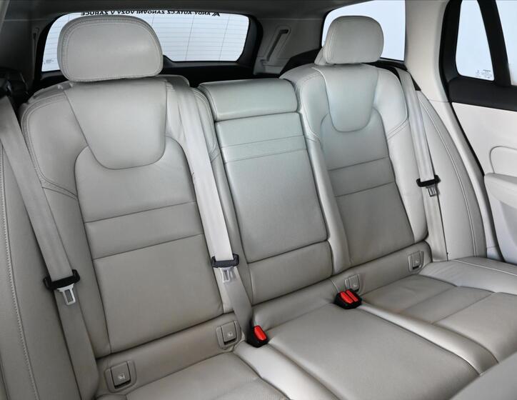 Volvo V60 28