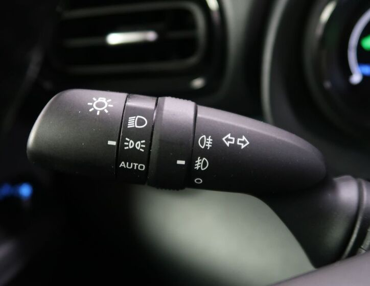 Toyota Yaris 24
