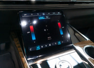 Cadillac Escalade 30