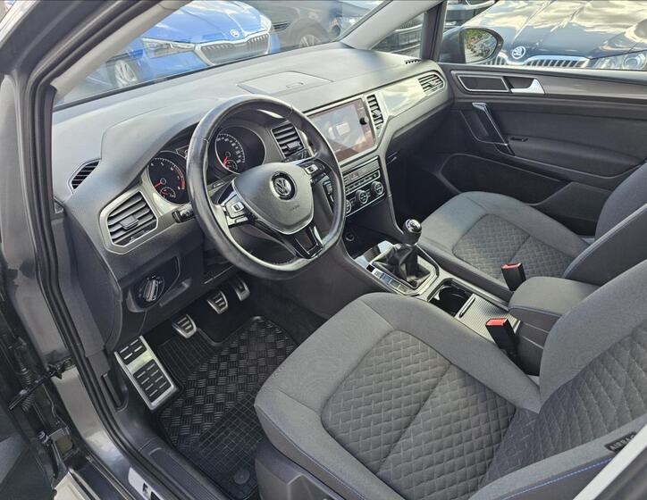 Volkswagen Golf Sportsvan 10
