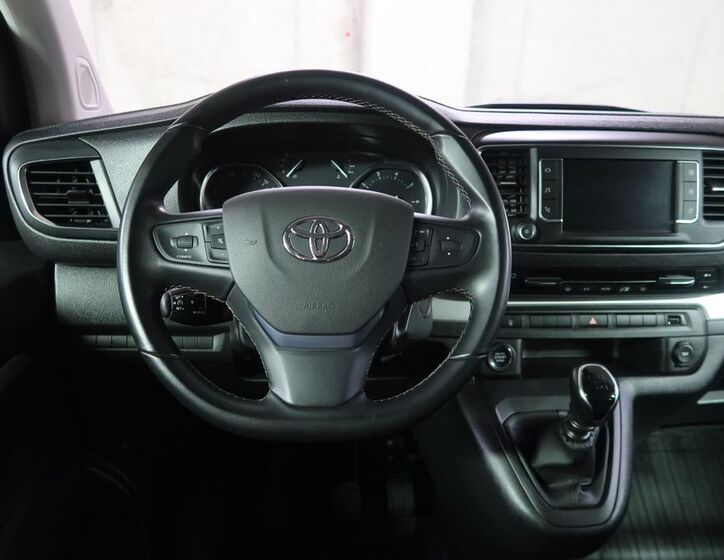 Toyota ProAce 15