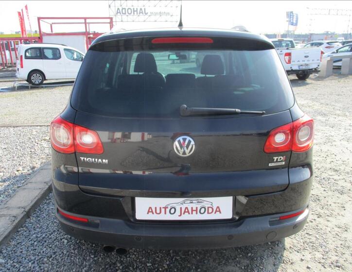 Volkswagen Tiguan 6