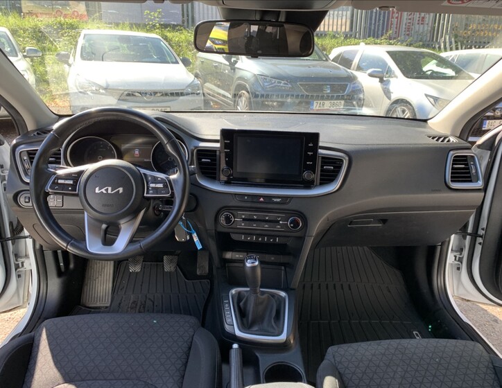 KIA Ceed 10