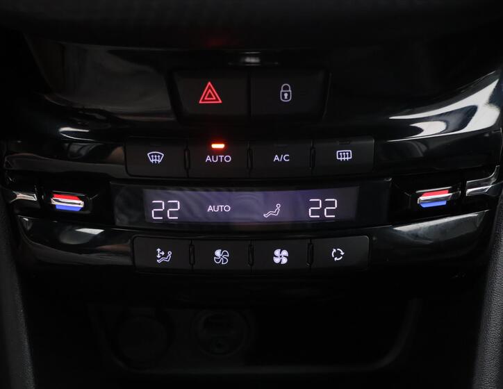 Peugeot 2008 27