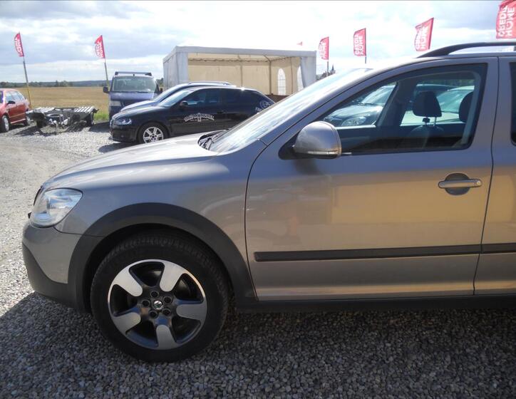 Škoda Octavia 10