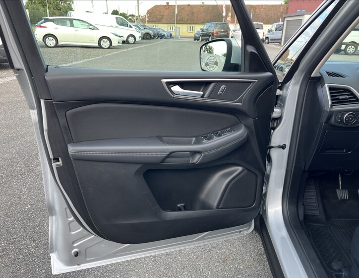 Ford Galaxy 47