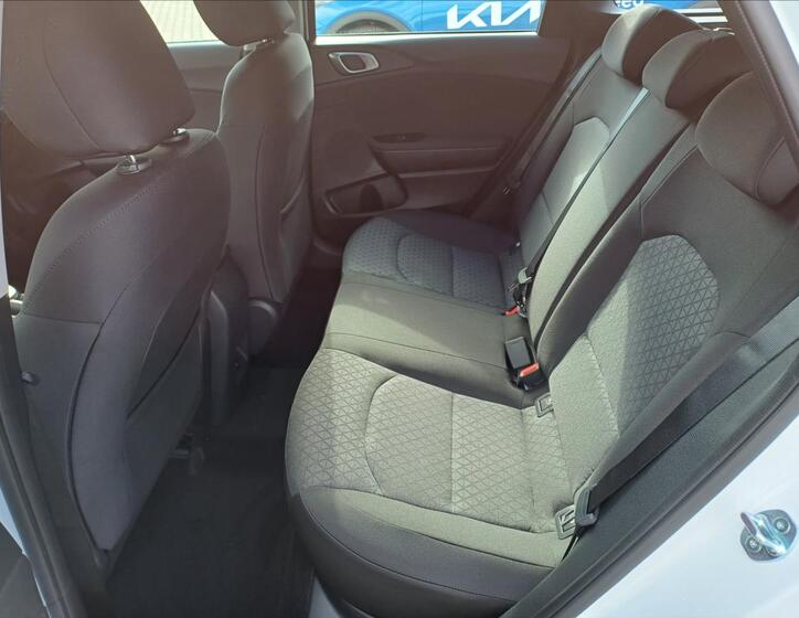 KIA Ceed 12