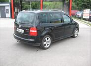 Volkswagen Touran 6
