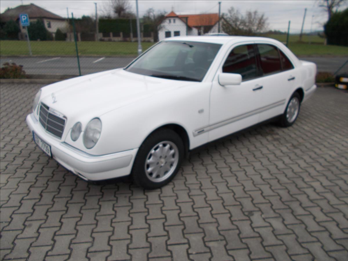 Mercedes-Benz Třídy E