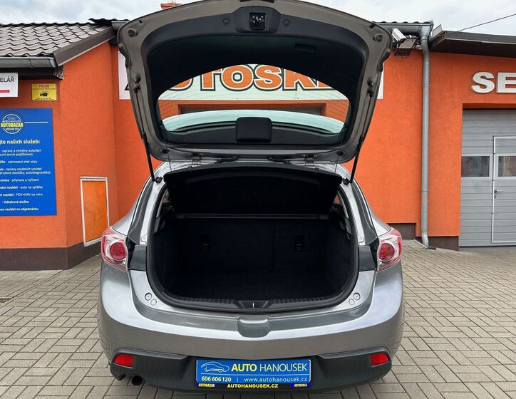 Mazda 3 7