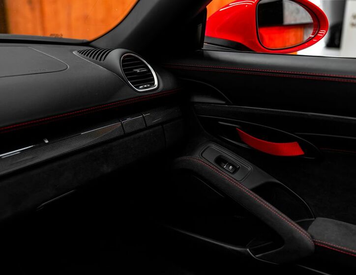 Porsche 718 27