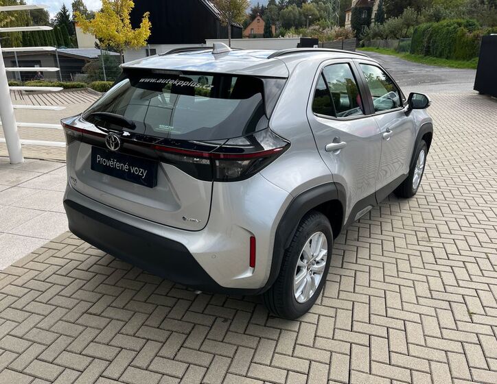 Toyota Yaris Cross 6