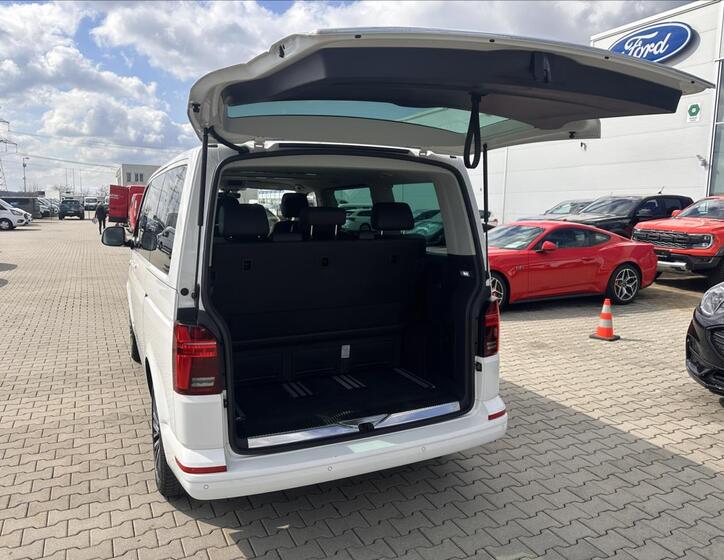 Volkswagen Multivan 11