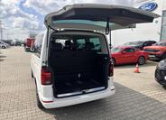 Volkswagen Multivan 11