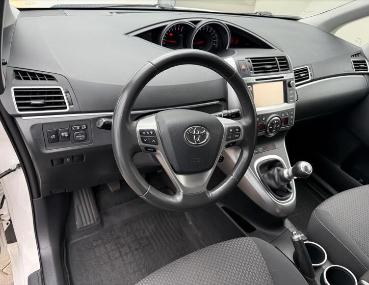 Toyota Verso 7