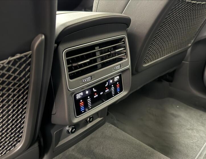 Audi Q7 22