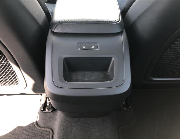 Volvo XC60 15