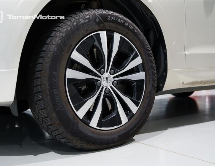 Volvo XC60 9