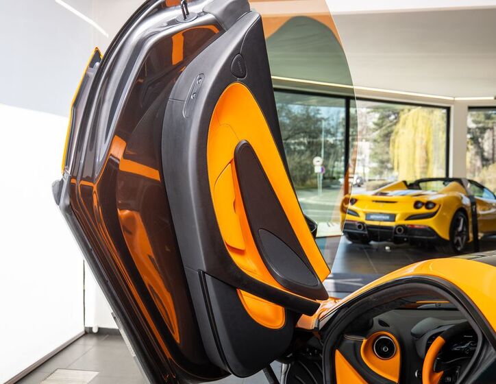 McLaren 570S 5