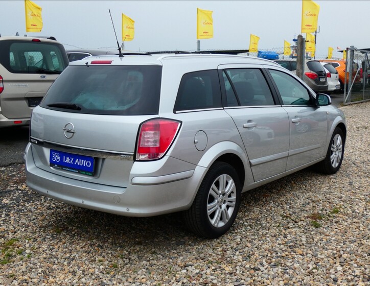 Opel Astra 6