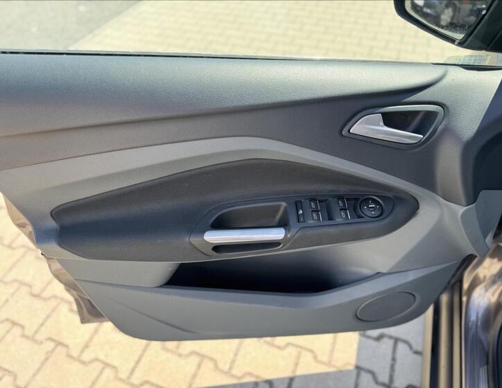 Ford C-MAX 18
