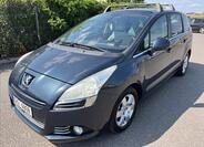 Peugeot 5008 1