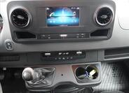 Mercedes-Benz Sprinter 14