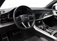 Audi Q8 10