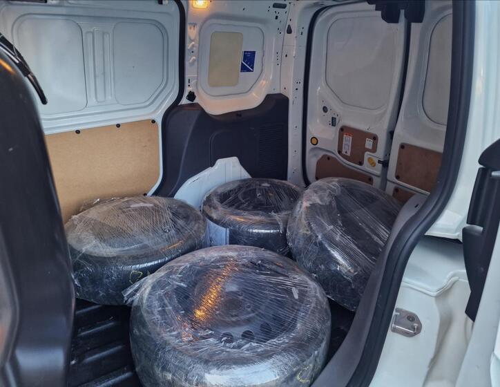 Ford Transit 19